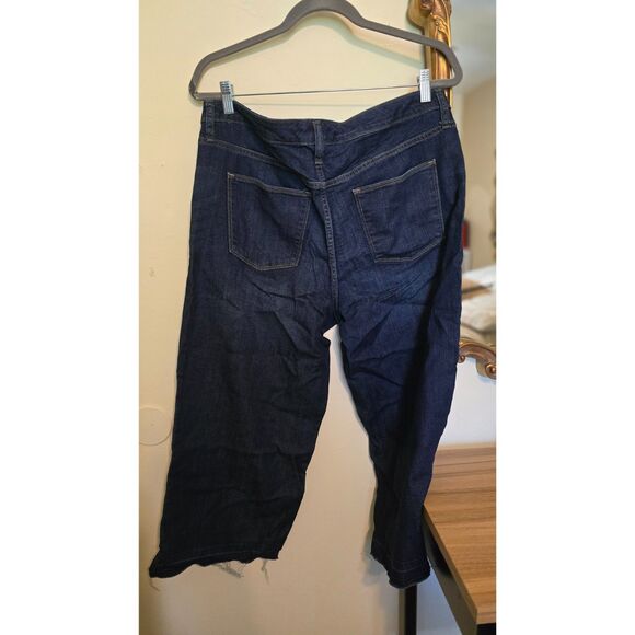 Univeral Thread Fray Hem Crop Wide Leg Jeans | Size 16 - Picture 2 of 3